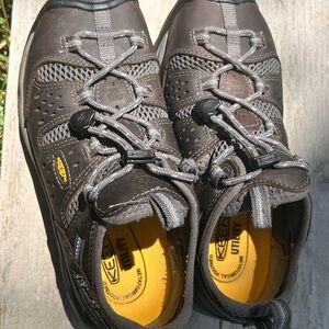 Keen Brown Work Steel Toe Women’s Shoes 6.5